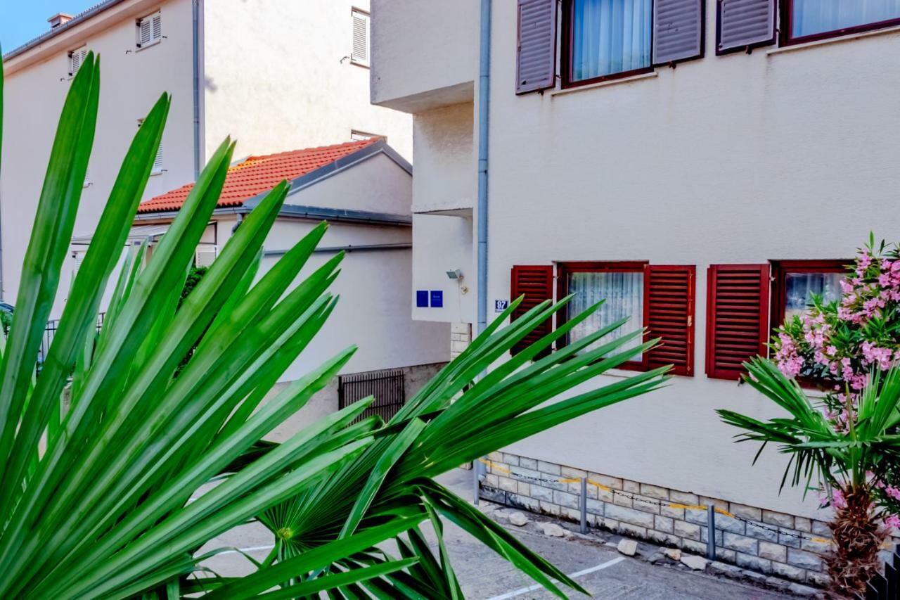 Apartments Drazen Crikvenica Luaran gambar